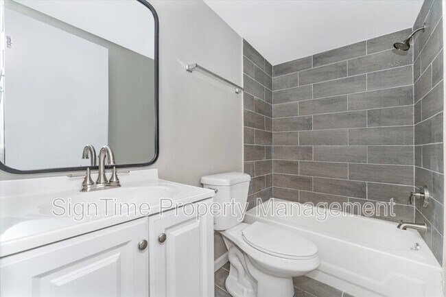 Building Photo - 267 S Prospect St