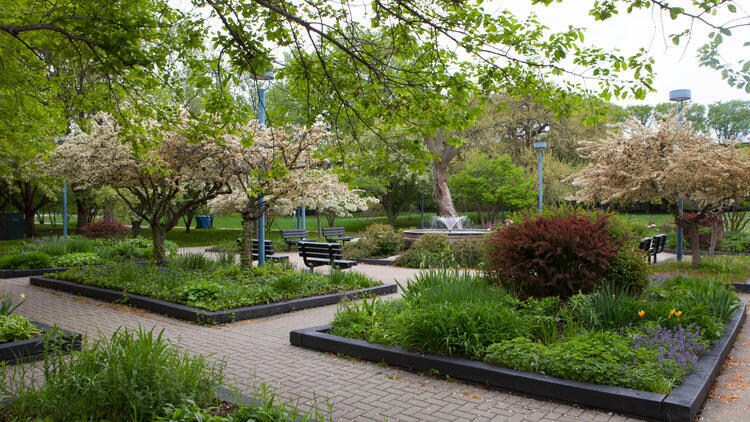 Nichols Park - 5440 S Kimbark Ave