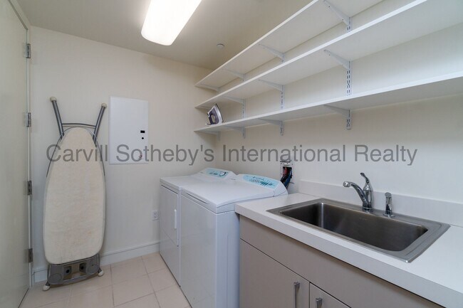 Building Photo - Furnished HOKUA 2/2/2 LONG TERM