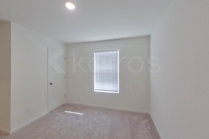 Building Photo - 109 Flat Rock Ml Trl