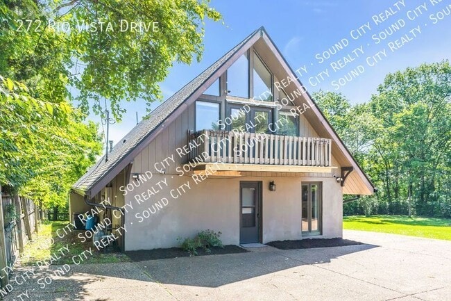 Building Photo - 272 Rio Vista Dr