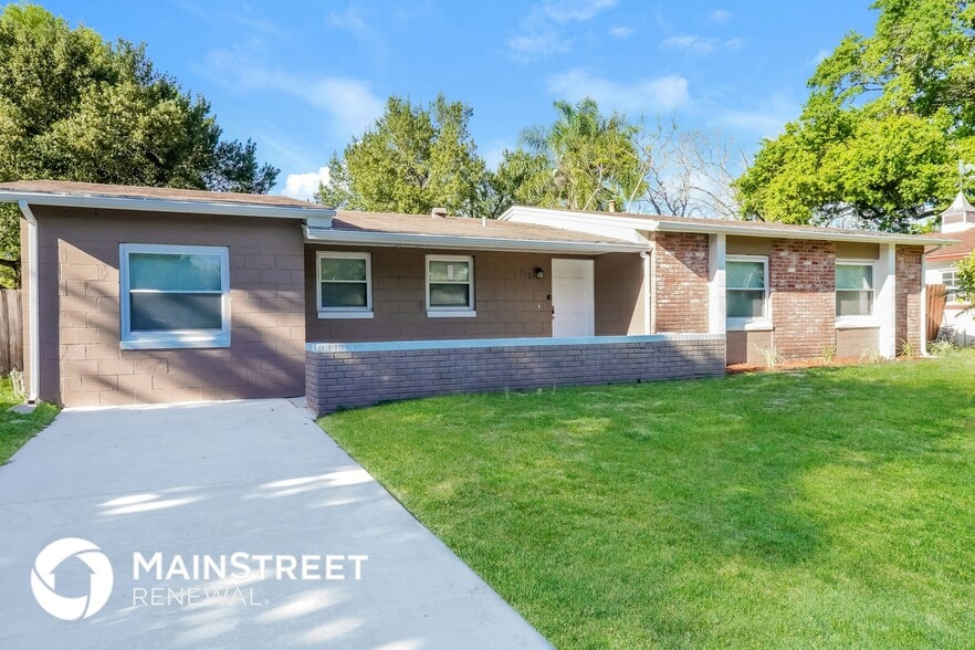 Building Photo - 913 Redwood Ct