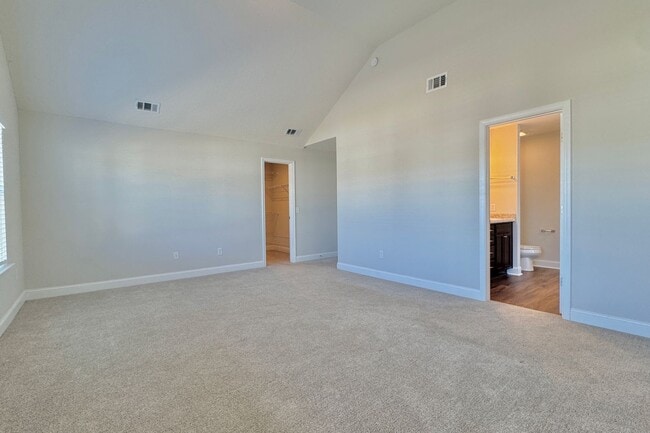 Building Photo - COMING EARLY FEBRUARY 2026! (One Pet Maximum)