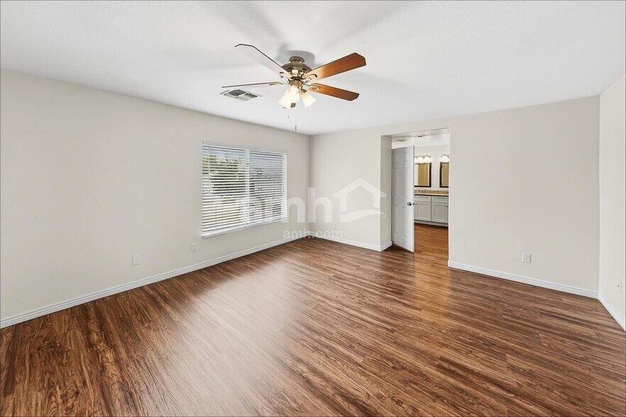 Building Photo - 11173 W Madeline Christian Ave
