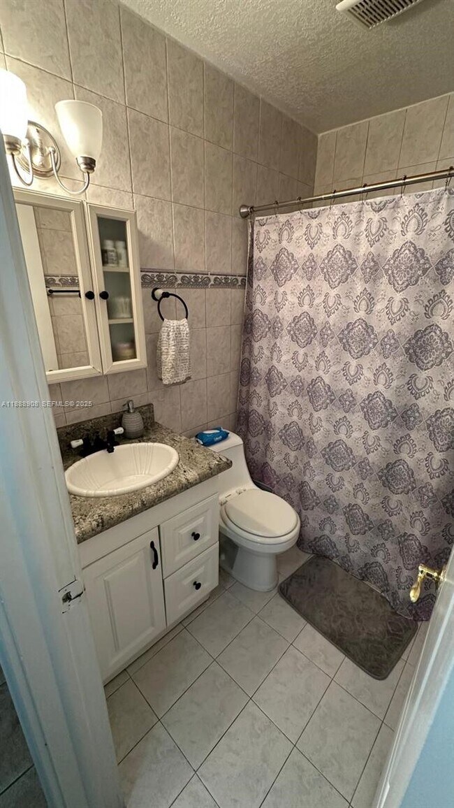 Building Photo - 15430 SW 81st Cir Ln