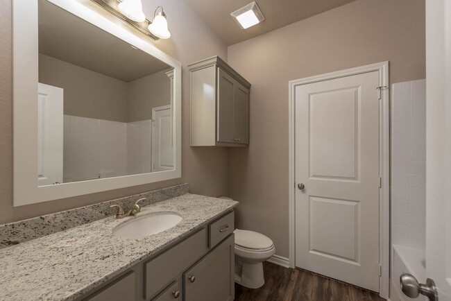 Building Photo - 5 Bed/5.5 bath luxury home in The Revelry!