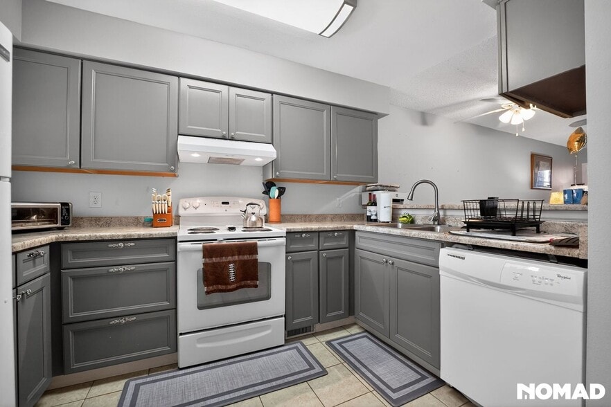 Building Photo - 12173 Bannock Cir