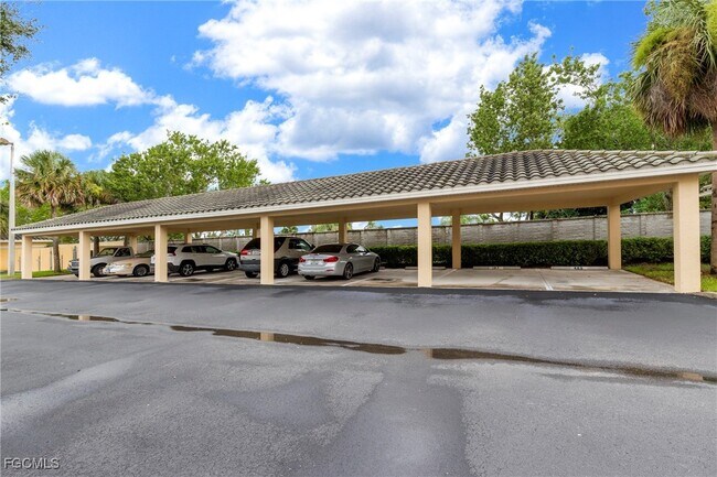 Building Photo - 11041 Gulf Reflections Drive