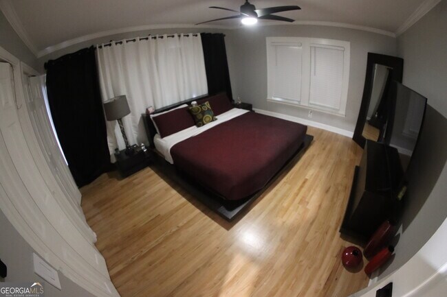 Building Photo - 518 North Ave