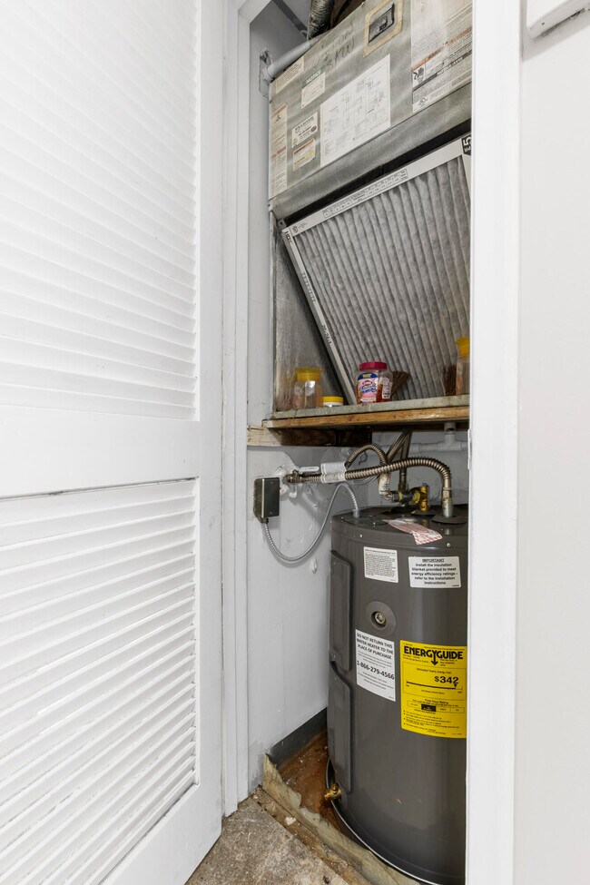 Building Photo - 111 Lake Ave