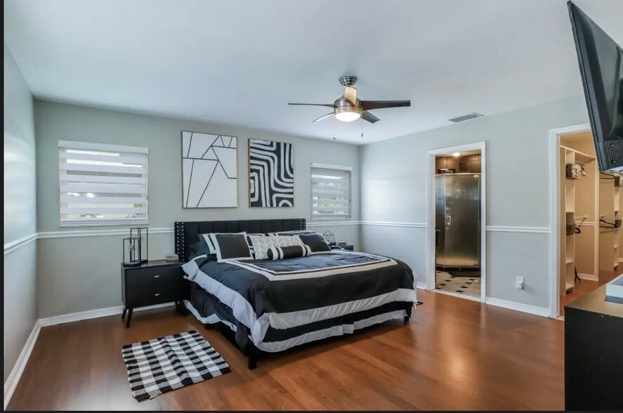 Building Photo - 1518 SE 32nd St