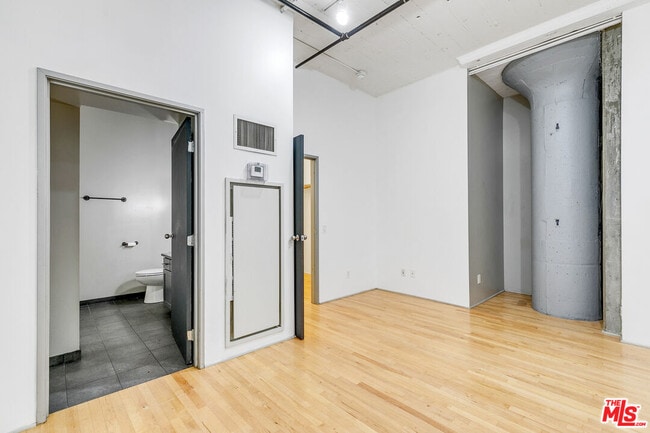 Building Photo - 420 San Pedro St