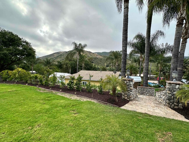 Building Photo - 5790 Dehesa Rd