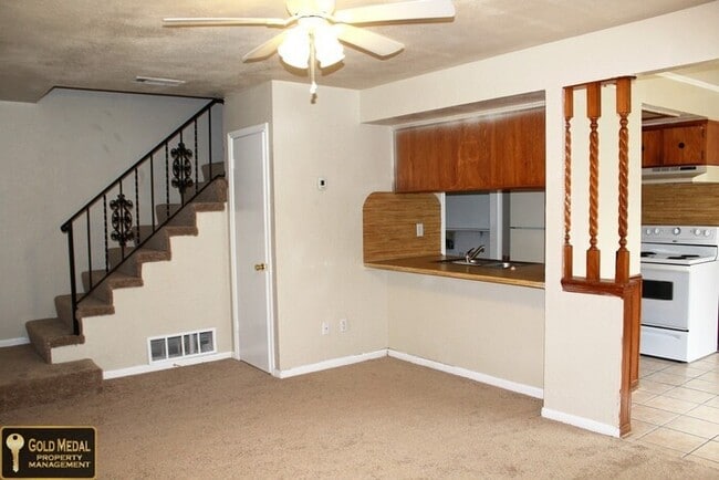 Building Photo - 3906 Charolais Dr