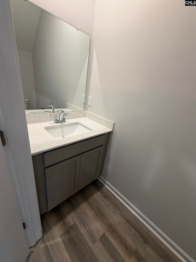 Building Photo - 2041 Armada Rd