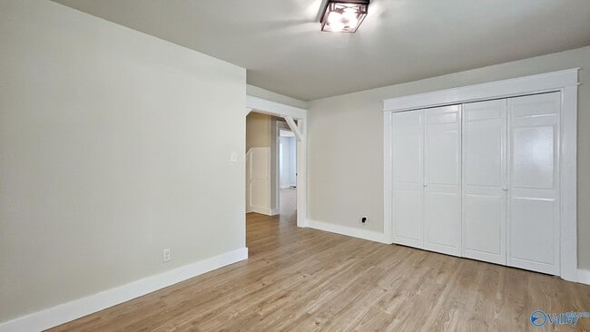 Building Photo - 4033 Lucerne Dr SE