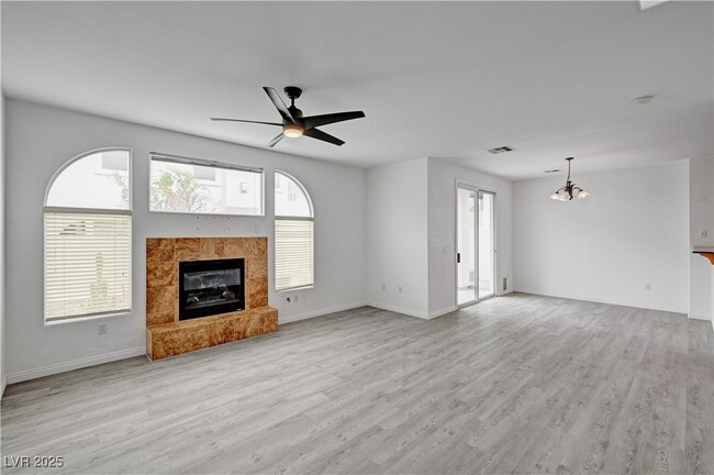 Building Photo - 8789 Villa Alex Ave