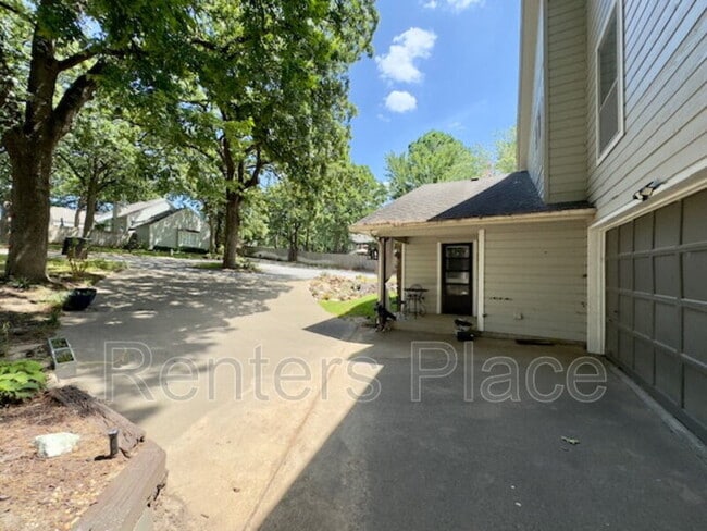 Building Photo - 6315 E 98th Pl