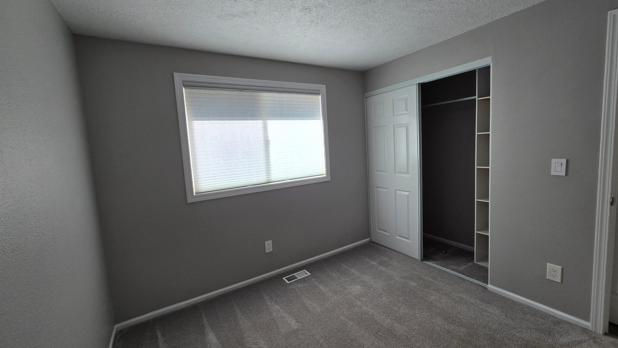 Building Photo - 13938 SW Crist Ct