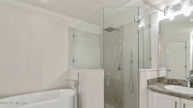 Building Photo - 13031 Chets Creek Dr N