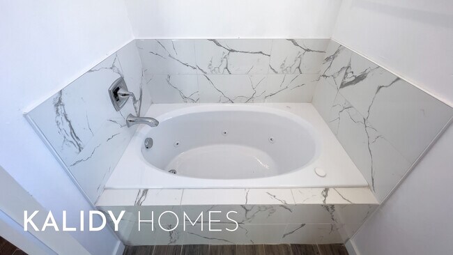 Building Photo - 17636 Salma Rd