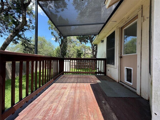 Building Photo - 1505 Muledeer Run