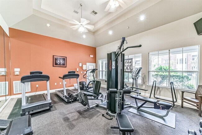 Building Photo - 1330 Old Spanish Trl