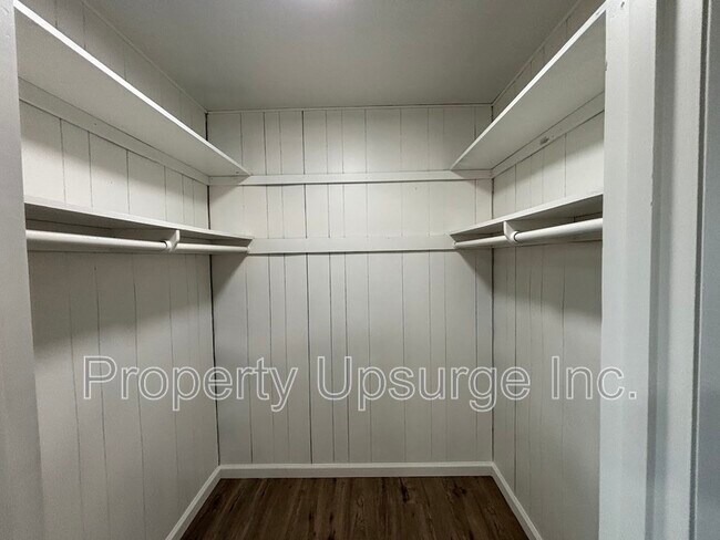 Building Photo - 735 Kimball Rd