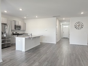 Building Photo - 320 Windy Wds Wy