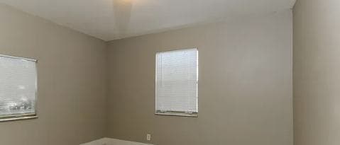 Building Photo - 4610 Pinewood Ave