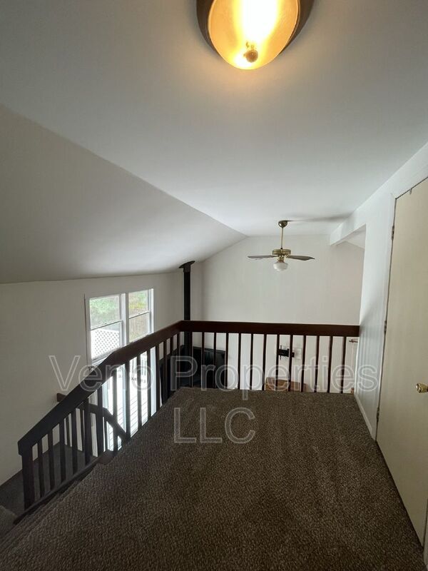 Building Photo - 130 Thimbleberry Rd