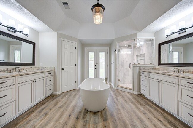 Building Photo - 4927 Kenlake Grove Dr