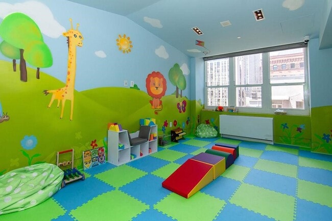 Building Photo - 88 Morgan St