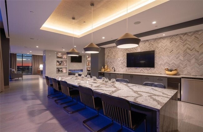 Building Photo - 1400 W Peachtree St NW