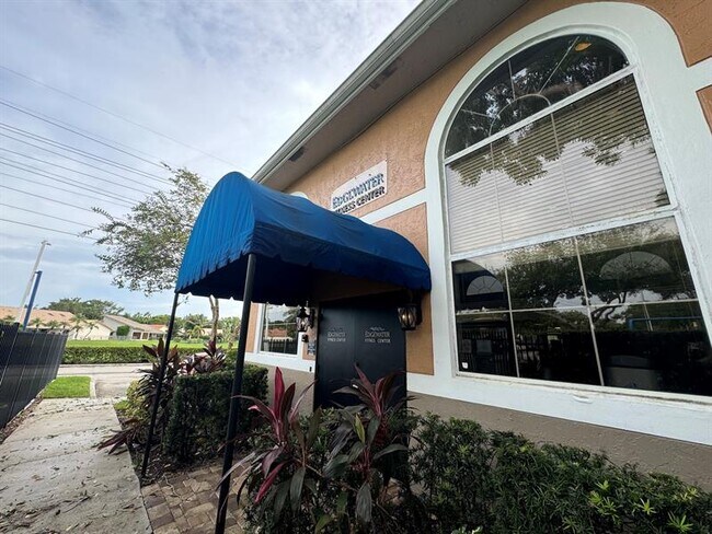 Building Photo - 9033 Wiles Rd