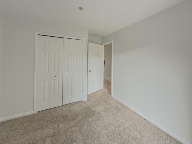 Building Photo - 4306 Maple St