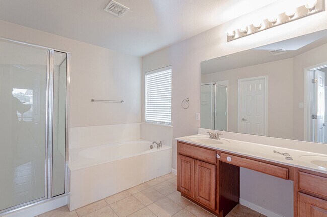 Building Photo - 4505 Hees Ct