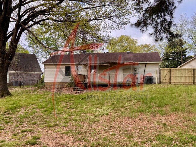 Building Photo - 1580 Gilford Cove E