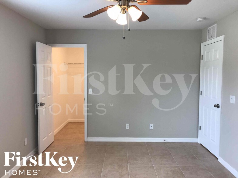 Building Photo - 6168 Lomax St