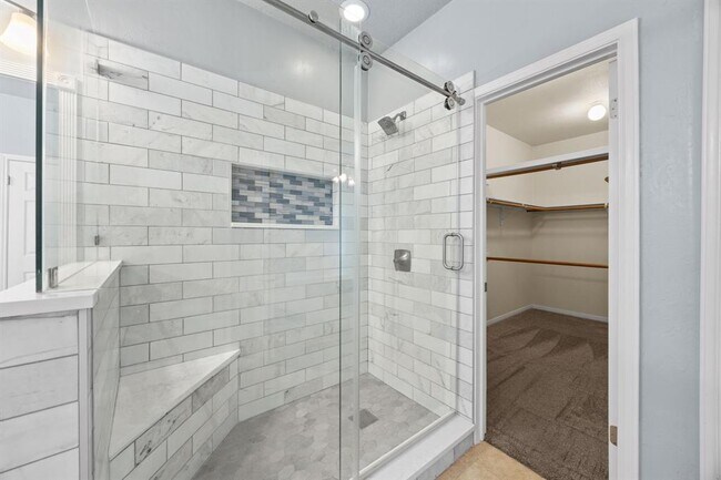 Building Photo - 1607 Juniper Ridge Loop