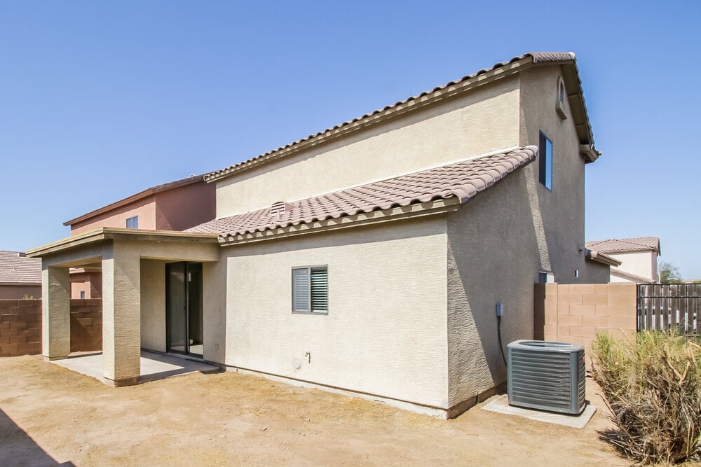 Building Photo - 815 W St Charles Ave