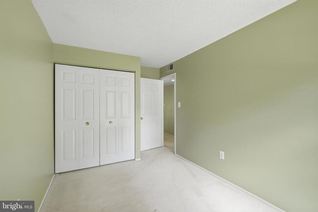 Building Photo - 7761 Inversham Dr