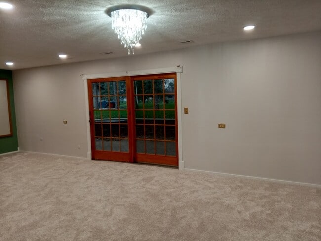 Building Photo - 4N580 Chatham Ct