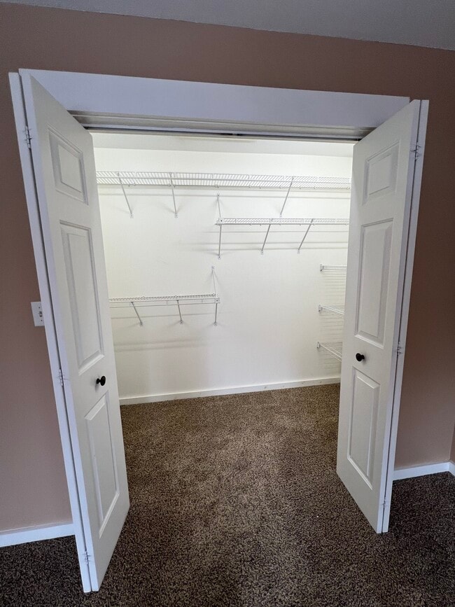 Building Photo - 2-12 Yvonne St