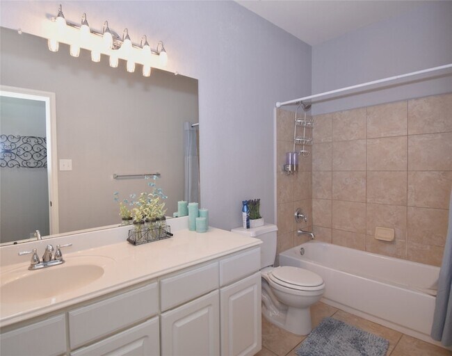 Building Photo - 14319 Hancock Elm St