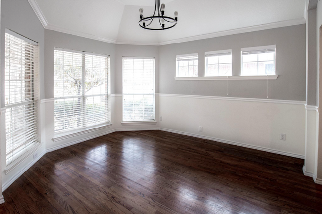Building Photo - 2551 Windgate Dr