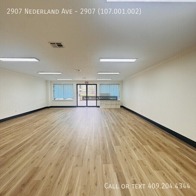 Building Photo - 2907 Nederland Ave