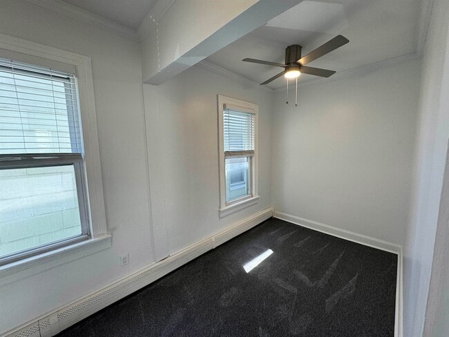 Building Photo - 24 Pamrapo Ave