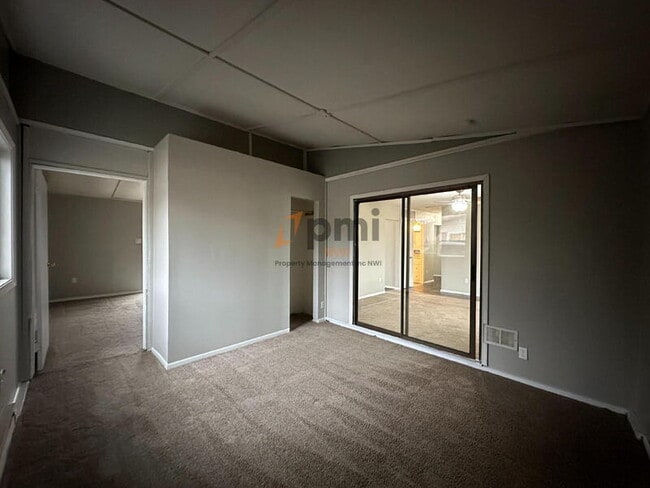 Building Photo - 781 Heritage Rd