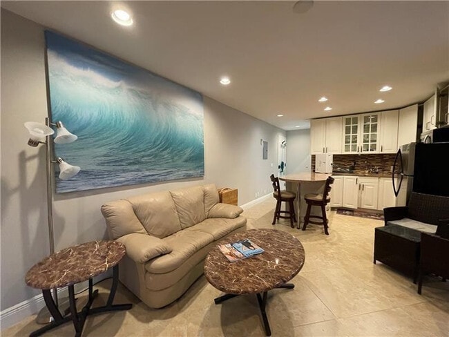 Building Photo - 4564 El Mar Dr